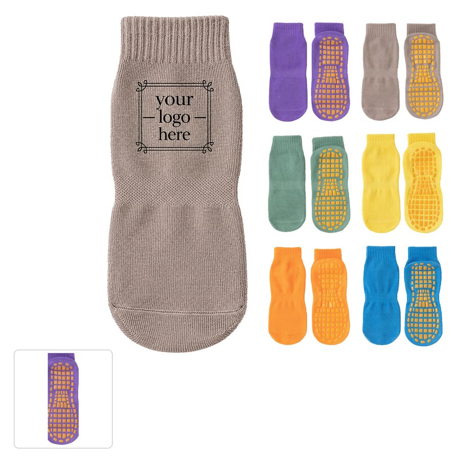 Knitted Ankle Sock With Silicone Sole Grips