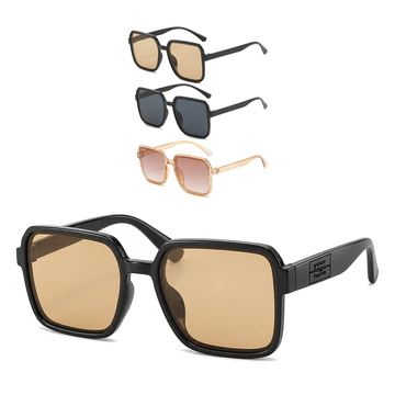 Oversized Square Sunglasses With Hinged Temples