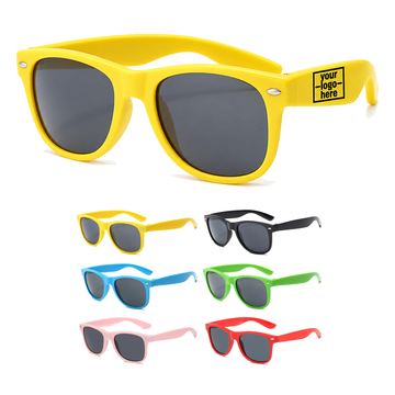 Square Full-Rim Sunglasses With Oval Corner Accents