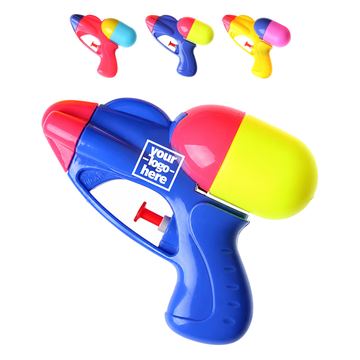 Water Pistol With Enclosed Top Reservoir